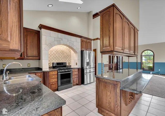 Photo 3 of Sale Pending at 832 5th St, Marysville, MI 48040 | MLS# 50219847 | Listing updated on 2026-08-28