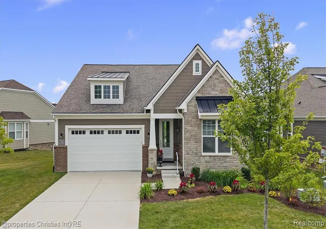 2nd image of 17162 Princeton Ln, Northville, MI 48168 | MLS# 61021726