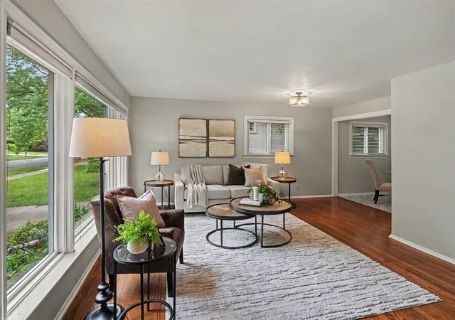 Homes for sale in Ann Arbor, MI | 2727 Hampshire Rd, Ann Arbor, MI 48104 | MLS# 70540160