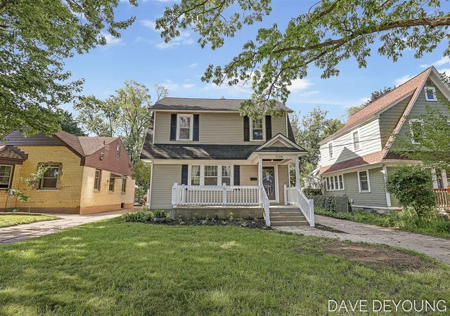 3rd image of 1134 Hoyt St, Grand Rapids, MI 49507 | MLS# 70541580
