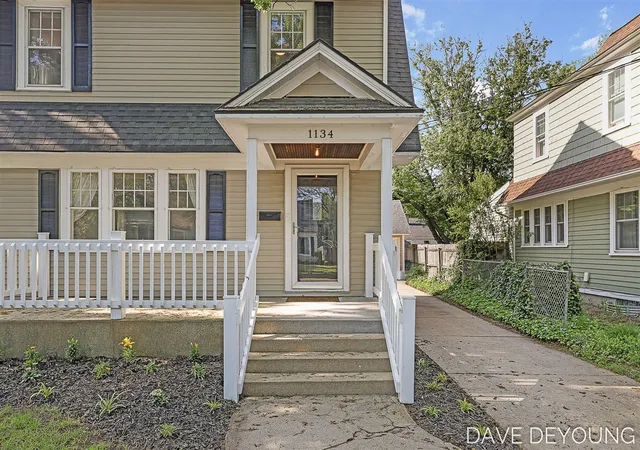 4th image of 1134 Hoyt St, Grand Rapids, MI 49507 | MLS# 70541580