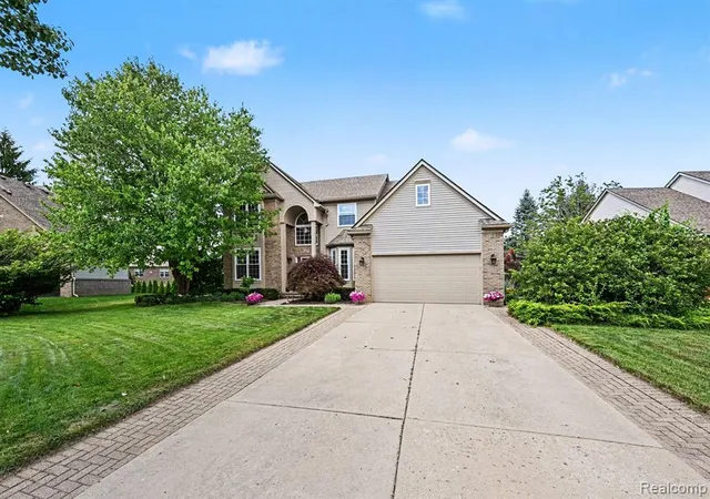 Homes for sale in Wixom, MI | 3178 Thimbleberry Ct, Wixom, MI 48393 | MLS# 61008707