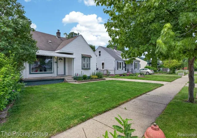 Homes for sale in Roseville, MI | 26791 Normandy St, Roseville, MI 48066 | MLS# 61003474