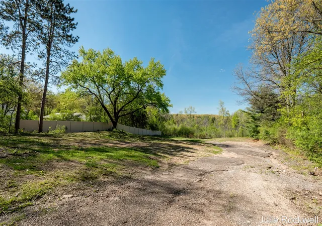 5th image of 4477 Knapp Ct, Grand Rapids, MI 49525 | MLS# 70510154