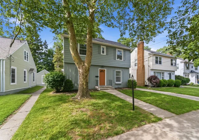 Photo 3 of Single family home for sale at 619 Ottillia St, Grand Rapids, MI 49507 | MLS# 70538221 | Listing updated on 2026-07-03