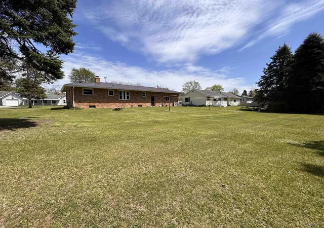 Homes for sale in Pinconning, MI | 315 Blondin St, Pinconning, MI 48650 | MLS# 50197403