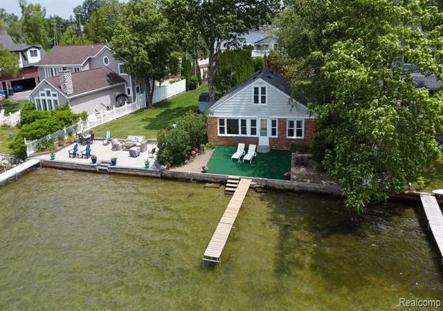 Photo 3 of Sale Pending at 8691 Cooley Lake Rd, Commerce Township, MI 48382 | MLS# 61000569 | Listing updated on 2026-07-24