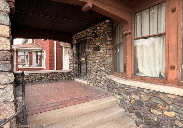 Photo 2 of Single family home for sale at 107 Mclean St, Highland Park, MI 48203 3309 | MLS# 60962968 | Listing updated on 2026-08-27