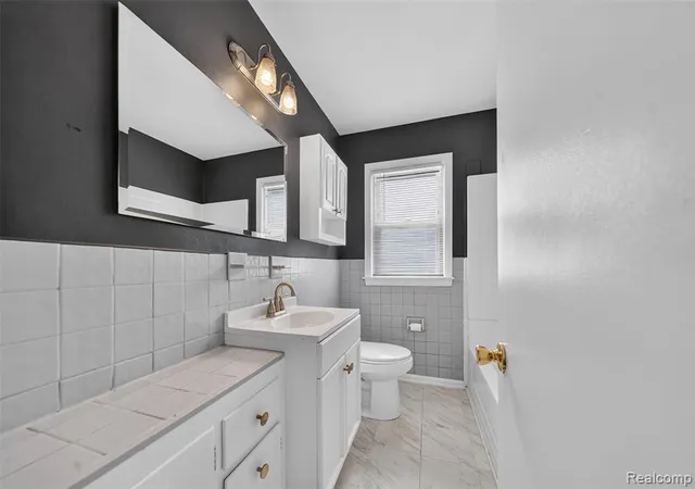 Photo 5 of Single family home for sale at 23833 Couzens Ave, Hazel Park, MI 48030 1506 | MLS# 61025015 | Listing updated on 2026-08-31