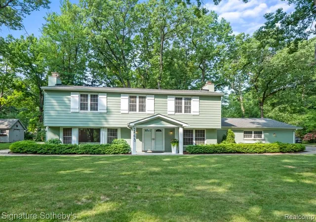1st image of 2593 S Christian Hills Dr, Rochester Hills, MI 48309 | MLS# 61009282