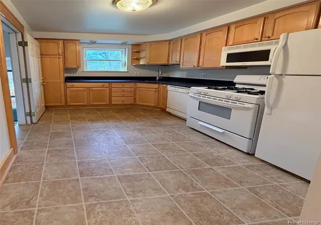 Photo 3 of Multi family home for sale at 1261 S Birch St, Dearborn, MI 48124 1902 | MLS# 61021893 | Listing updated on 2026-09-09