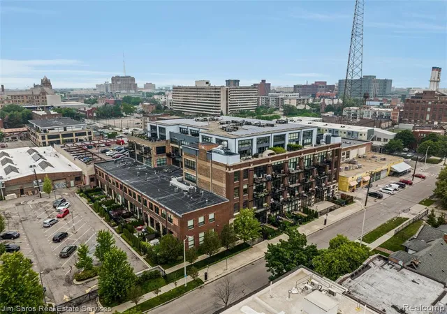 Homes for sale in Detroit, MI | 444 W Willis Street, Detroit, MI 48201 | Houzeo