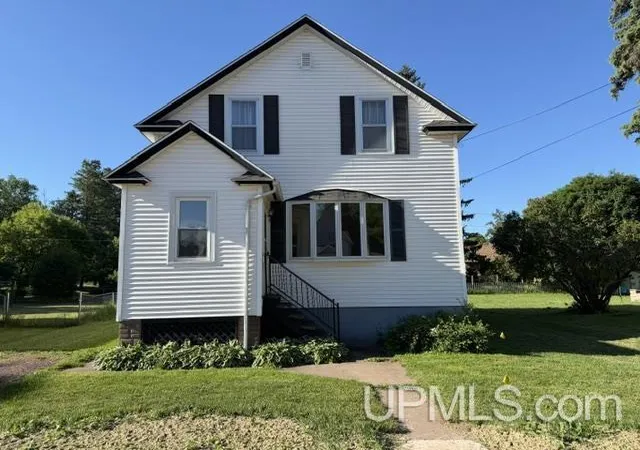 Homes for sale in Ironwood, MI | 241 E Michigan Ave, Ironwood, MI 49938 | MLS# 50211412