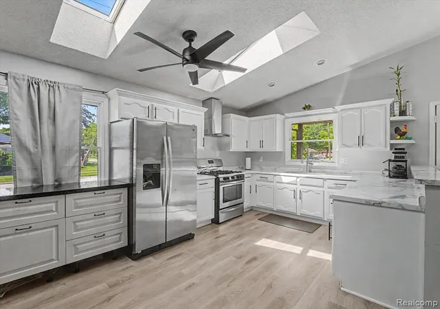 Photo 3 of Single family home for sale at 14275 Irene St, Southgate, MI 48195 1983 | MLS# 60997838 | Listing updated on 2026-09-17
