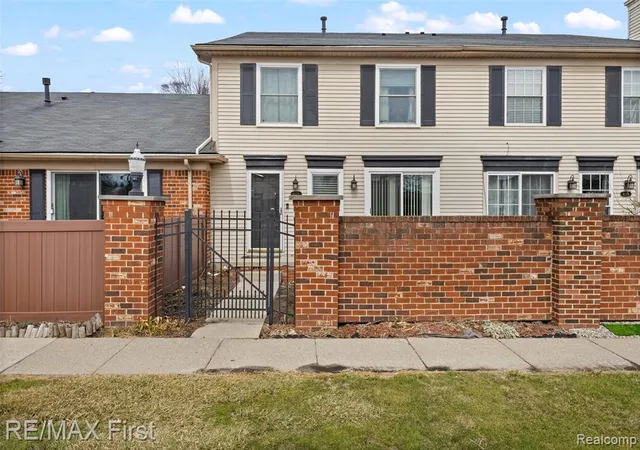 Homes for sale in Canton, MI | 41128 Northwind Dr, Canton, MI 48188 | MLS# 61001109