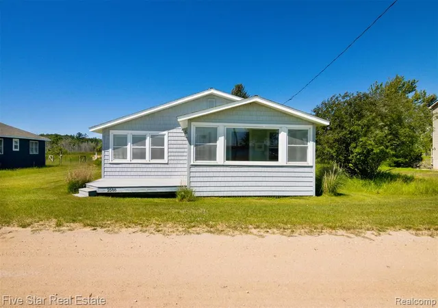image of 2588 Lakeview Rd, Onekama, MI 49675 | MLS# 61006395