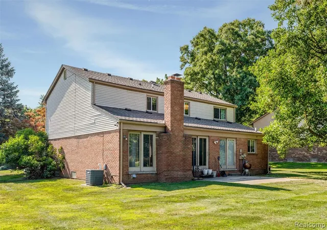 Photo 38 of Single family home for sale at 28824 Appleblossom Ln, Farmington, MI 48331 | MLS# 61013287 | Listing updated on 2026-08-13
