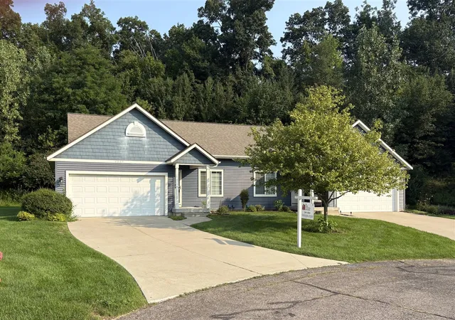 1st image of 4207 Sand Valley Dr #9, Rockford, MI 49341 | MLS# 70552510