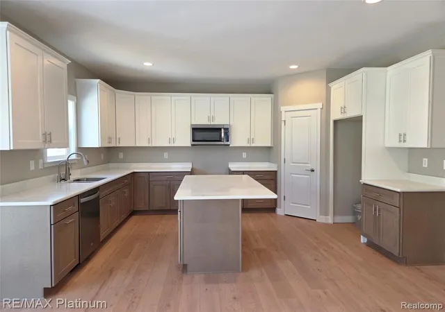 Photo 4 of Sale Pending at 13333 River Bnd Dr, Linden, MI 48451 | MLS# 60988269 | Listing updated on 2026-07-28