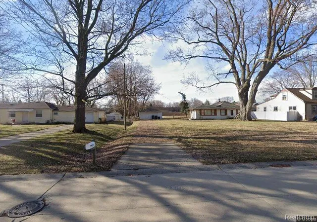 1st image of 5610 Noll St, Sterling Heights, MI 48310 | MLS# 60985696