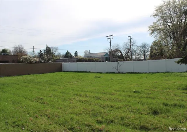 4th image of 5610 Noll St, Sterling Heights, MI 48310 | MLS# 60985696