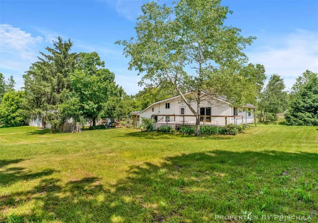 Homes for sale in Kent City, MI | 16134 Peach Ridge Ave, Kent City, MI 49330 | MLS# 70542118
