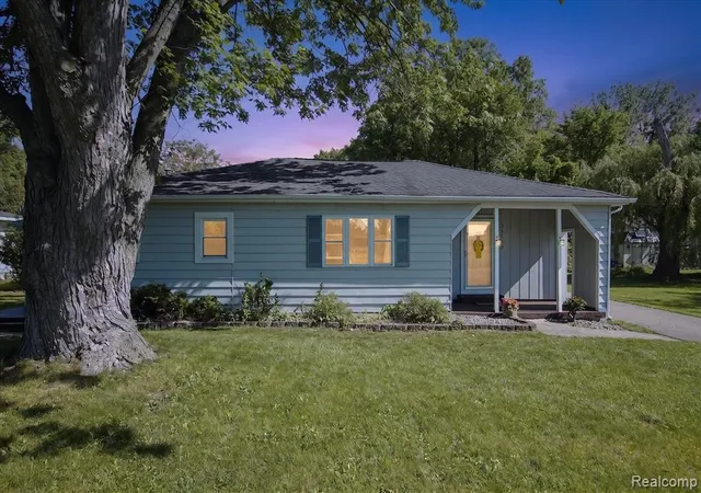 Homes for sale in Romulus, MI | 36600 Mcbride St, Romulus, MI 48174 | MLS# 60999128