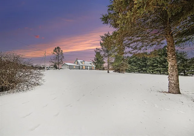 Homes for sale in Manchester, MI | 10955 Sooten Rd, Manchester, MI 48158 | MLS# 70513803