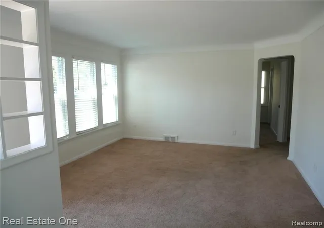 Photo 4 of Single family home for sale at 3876 Greenfield Rd, Berkley, MI 48072 | MLS# 61018785 | Listing updated on 2026-09-05
