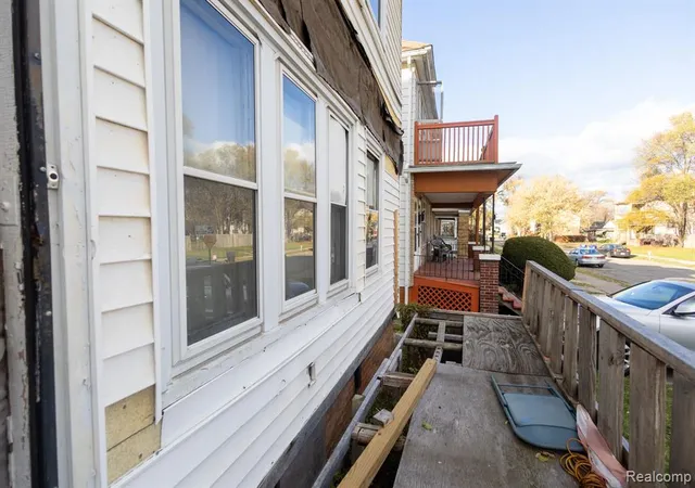 3rd image of 7505 Prairie St, Detroit, MI 48210 | MLS# 60953596