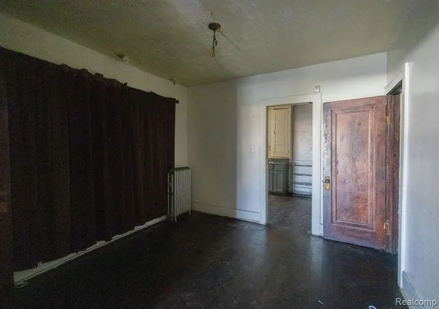 5th image of 7505 Prairie St, Detroit, MI 48210 | MLS# 60953596