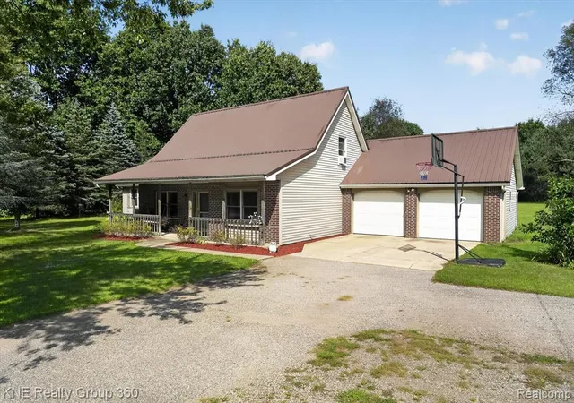 3rd image of 9647 Bellevue Rd, Battle Creek, MI 49014 | MLS# 61023251