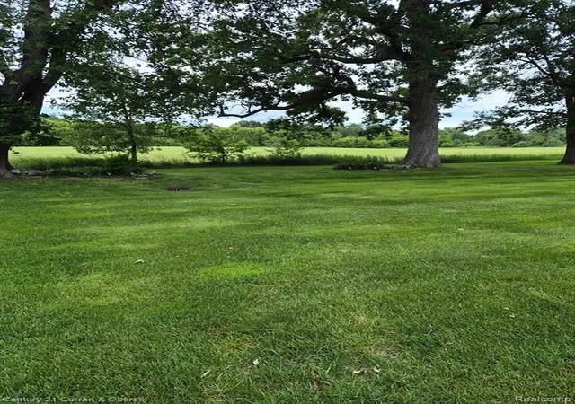 Photo 5 of Condo for sale at 6123 Lochmore Dr #71, Commerce Township, MI 48382 | MLS# 61020026 | Listing updated on 2026-09-05