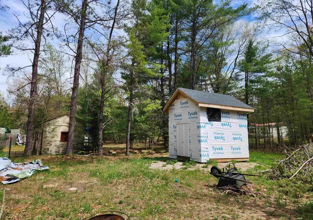 2nd image of 230 E Bear Lake Rd, Kalkaska, MI 49646 | MLS# 80072532