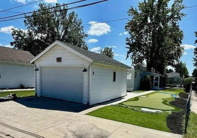 Photo 3 of Single family home for sale at 481 Maple Ln, Coldwater, MI 49036 | MLS# 70554692 | Listing updated on 2026-08-27