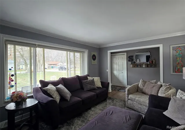 Homes for sale in Milford, MI | 2909 Central Blvd, Milford, MI 48380 | MLS# 60977086