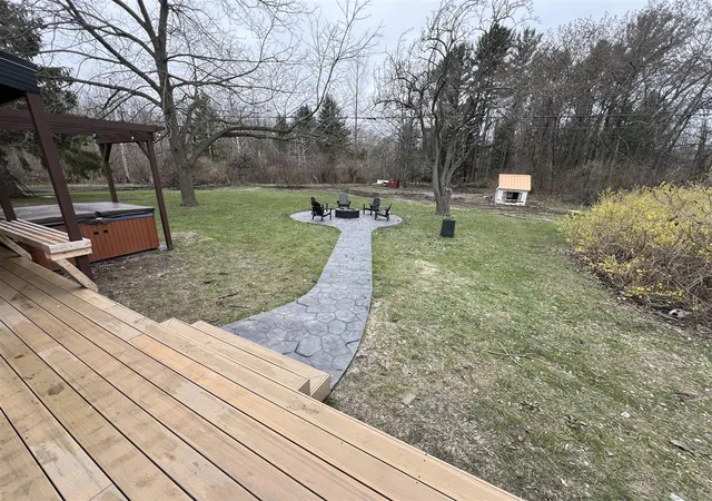 Photo 3 of Single family home for sale at 3800 Grant Hwy, Manistee, MI 49660 | MLS# 70463337 | Listing updated on 2026-05-04