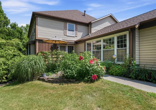1st image of 2353 Quail Run Dr, Kalamazoo, MI 49009 | MLS# 70550015