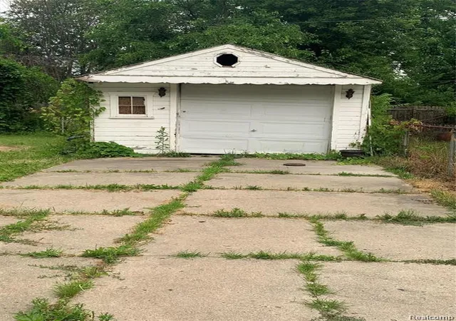 Homes for sale in Detroit, MI | 7762 Rosemont Ave, Detroit, MI 48228 5426 | MLS# 60980155