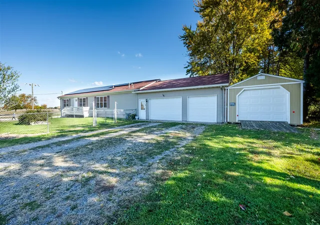 2nd image of 301 N Grant St, Galien, MI 49113 | MLS# 70502641
