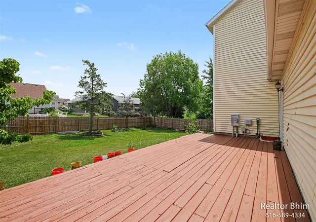 Homes for sale in Caledonia, MI | 6712 Hartman Dr, Caledonia, MI 49316 | MLS# 70538302