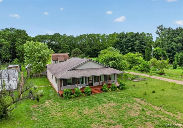 Homes for sale in Metamora, MI | 3781 Herd Rd, Metamora, MI 48455 | MLS# 61004860