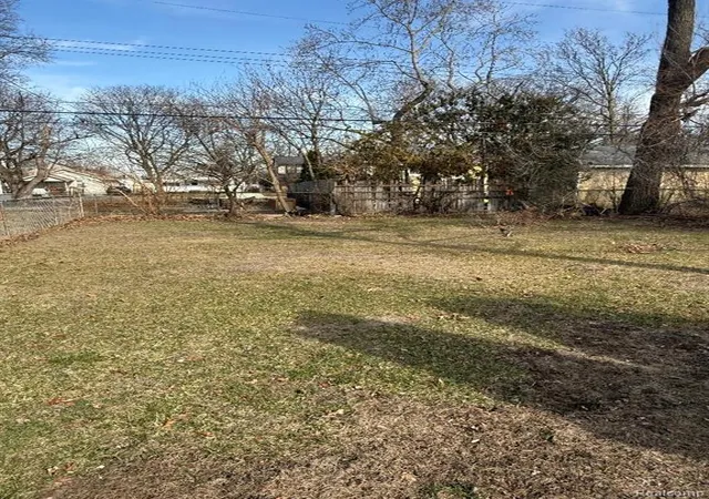 Homes for sale in Hazel Park, MI | 1441 E Harry Ave, Hazel Park, MI 48030 | MLS# 60972207