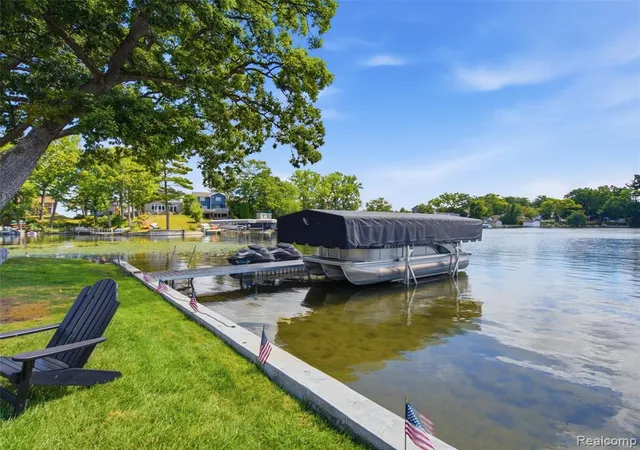 Photo 4 of Single family home for sale at 587 Westpointe Ct, Lake Orion, MI 48362 2772 | MLS# 61023541 | Listing updated on 2026-08-21