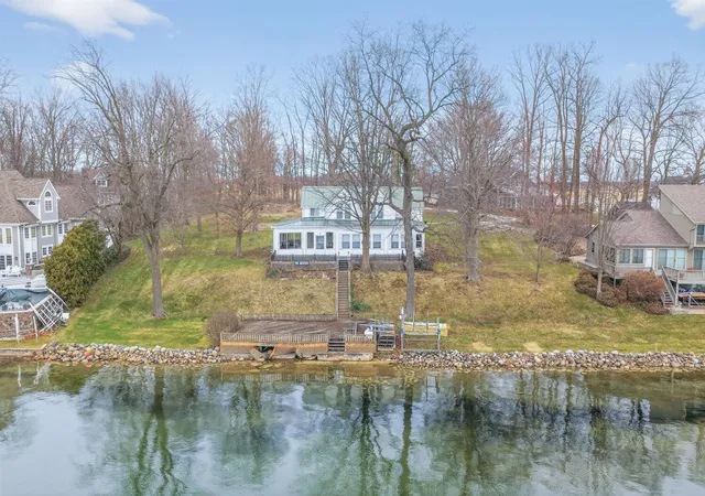 1st image of 61305 Crooked Creek Rd, Cassopolis, MI 49031 | MLS# 70520651