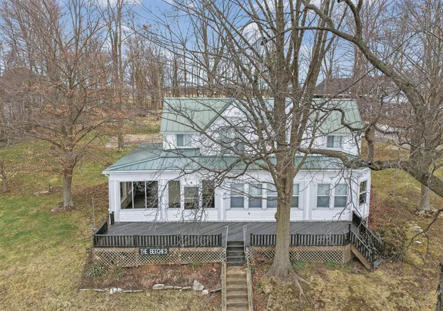 2nd image of 61305 Crooked Creek Rd, Cassopolis, MI 49031 | MLS# 70520651