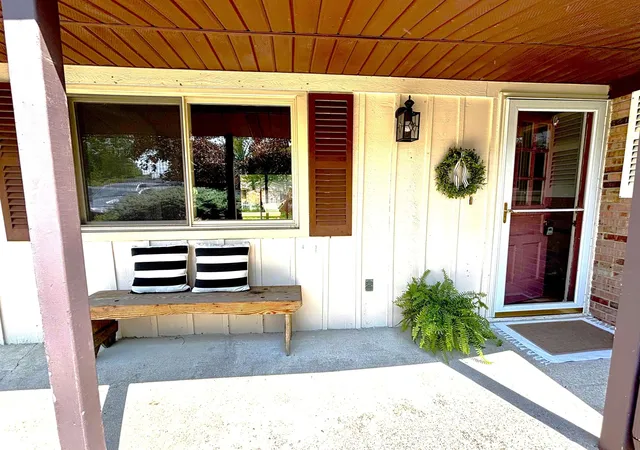 Photo 3 of Single family home for sale at 4180 Rosewood Dr, Saginaw, MI 48603 | MLS# 50215841 | Listing updated on 2026-09-09