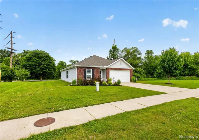 Homes for sale in Lapeer, MI | 528 Turn Bull St, Lapeer, MI 48446 | MLS# 61005927