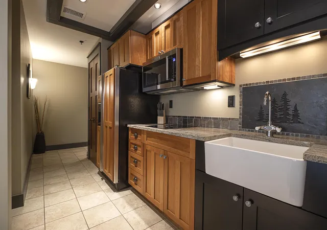 4th image of 2035 N Us-31 N, Traverse City, MI 49686 | MLS# 80014722