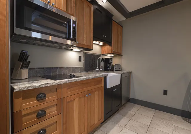 5th image of 2035 N Us-31 N, Traverse City, MI 49686 | MLS# 80014722
